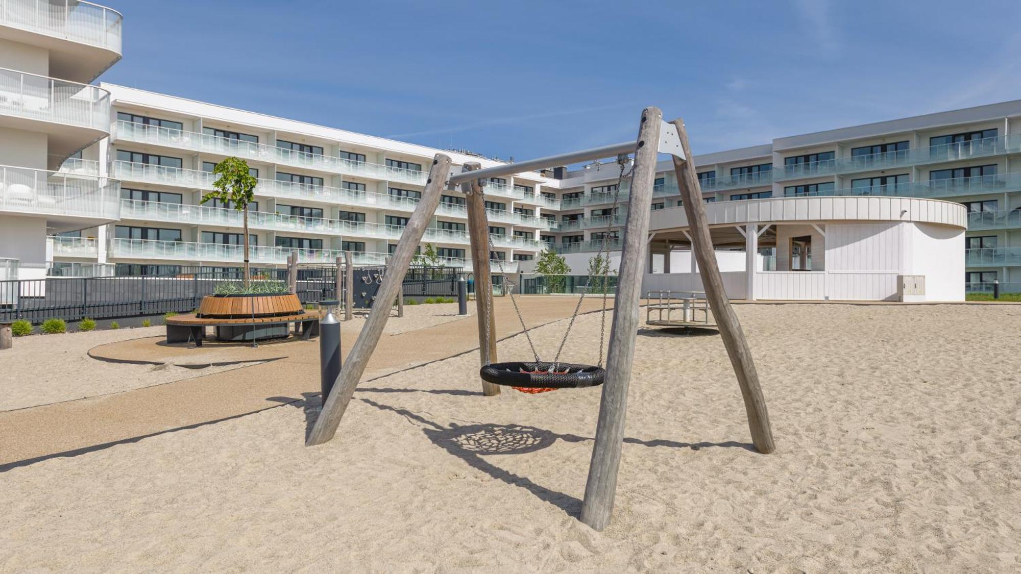 Apartamenty Z Basenem-Polanki Aqua - Holiday City Колобжег Екстериор снимка