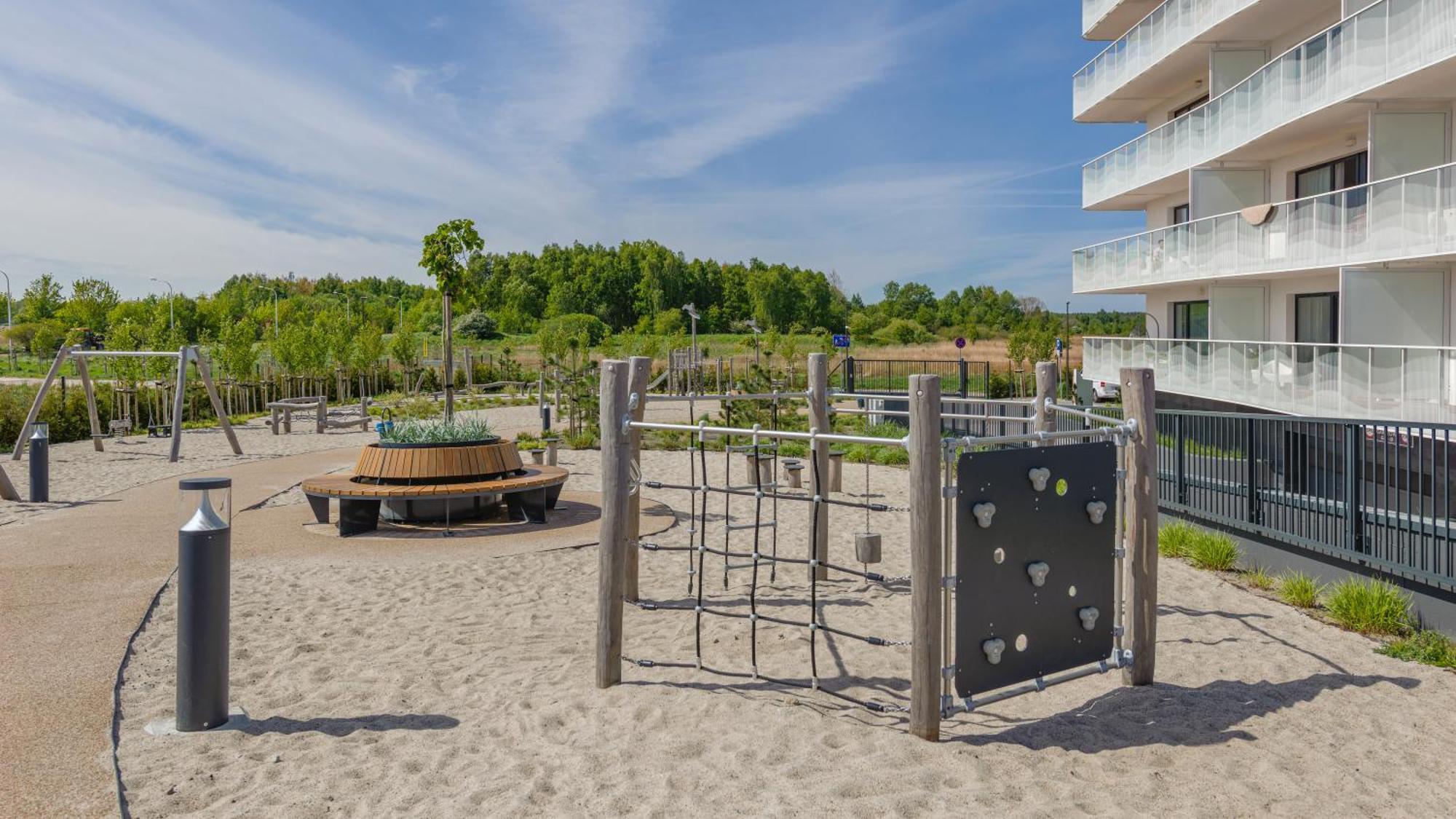 Apartamenty Z Basenem-Polanki Aqua - Holiday City Колобжег Екстериор снимка